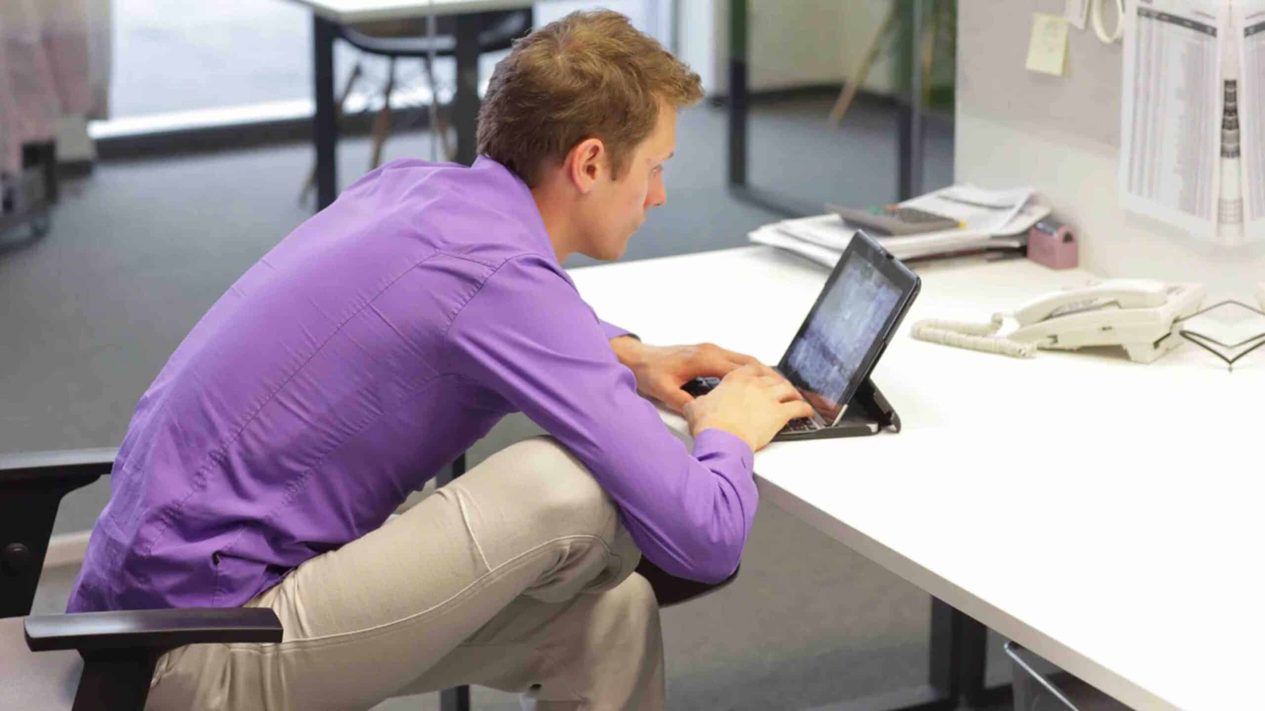 MÁ POSTURA DO JOELHO MÁ POSTURA DO JOELHO