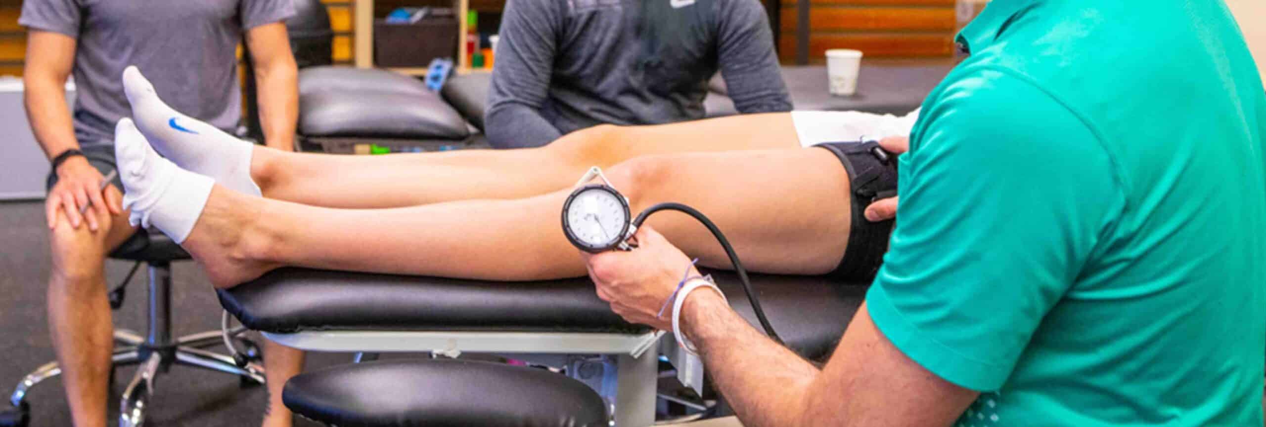 RESTRIÇÃO DE FLUXO SANGUÍNEO JOELHO RESTRIÇÃO DE FLUXO SANGUÍNEO JOELHO